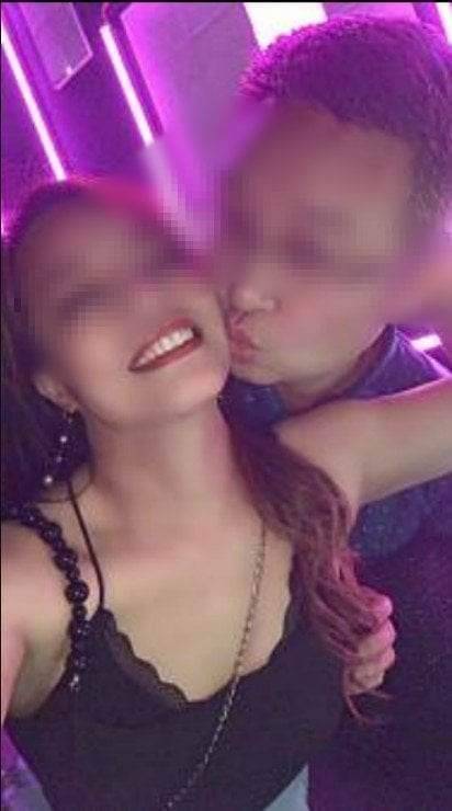 Hi，我們是高雄情侶AD＆多多，想在忙碌的生活中增加情趣，歡迎夫妻、情侶一起來進行~人與人的連結😘🥰😄
1.約會地區(高雄、台南，其他地區需提前安排)
2.約會時間(週四晚上佳，其他時間需提前安排)
3.喜歡的聯誼方式(同房交換、唱歌吃飯清新局)
4.禁止做的事情(無套、後門、口爆、紅唇，其他詳如首頁)