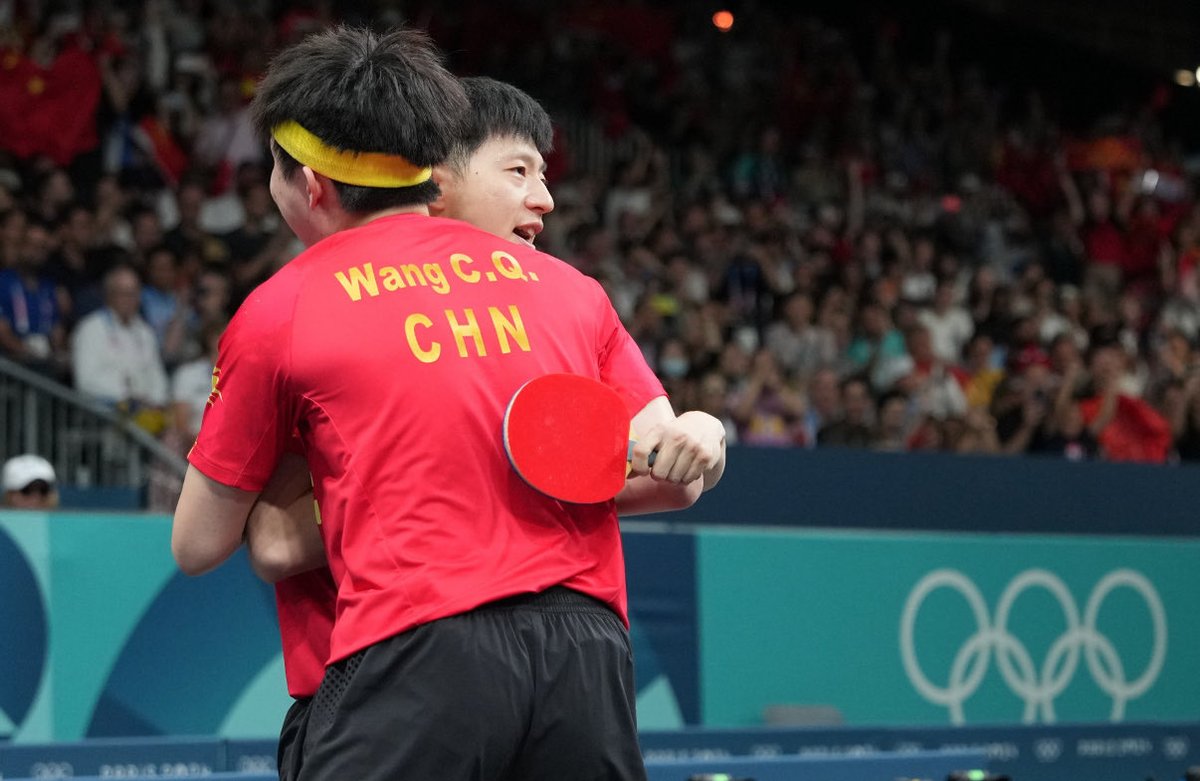 🎂 Happy Birthday to #MaLong 
สุขสันต์วันเกิดท่านรองหม่า ซูการ์แด๊ดดี๊ที่จริงใจของทีมปิงปองจีน ขอให้หลงตุ้ยสุขภาพแข็งแรง มีความสุขมีเวลาให้ครอบครัวเยอะๆ น้า เป็นที่พึ่งทางใจเป็นร่มโพธิ์ร่มไทยแก่ลูกเล็กเด็กโตในสมาคม