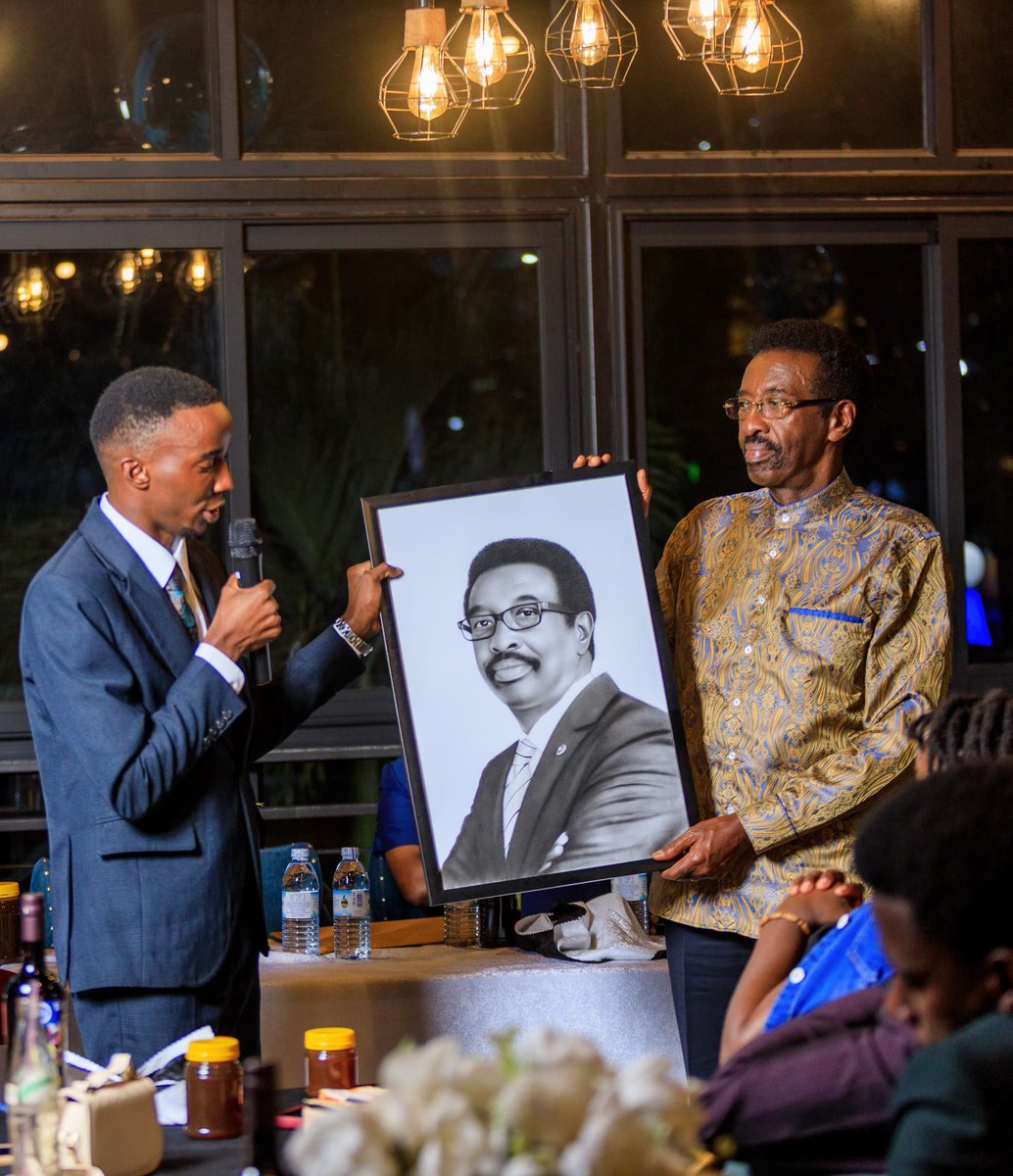 OsbertAkoragye's tweet photo. Grateful to our Patron, Hon. Maj @jkmuhwezi, for gracing the RUJUSA Dinner & Handover Ceremony with wisdom and inspiration.
Your support continues to empower the youth of Rujumbura to lead with purpose & unity.
Big thanks to #TeamJim for the unwavering partnership and mentorship https://t.co/13zUbVaOyj
