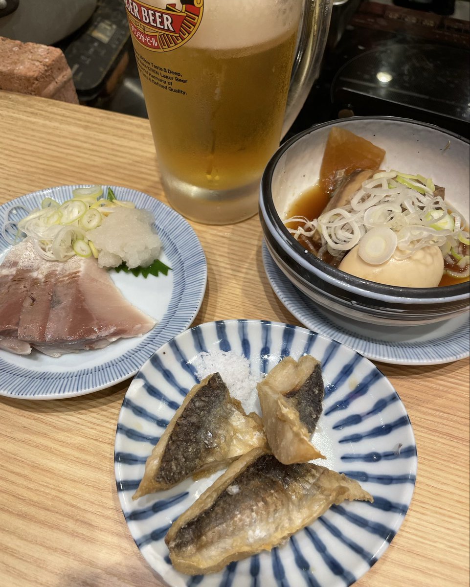 ブリ大根、ブリのタタキ、トビウオの唐揚げでここ数日の疲れを取っている。
