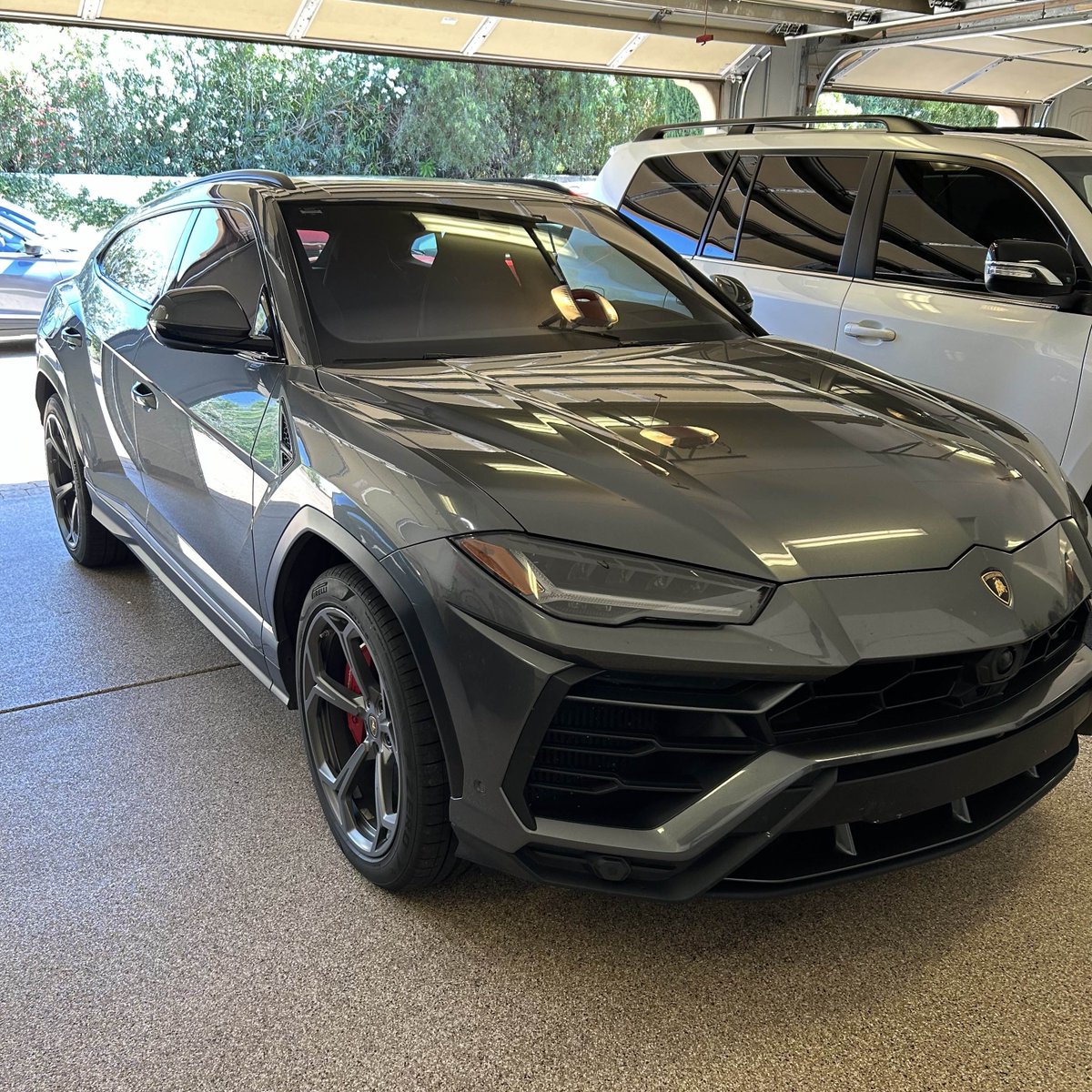 Can i get a GM? 🖤

Who’s ready to get rich?