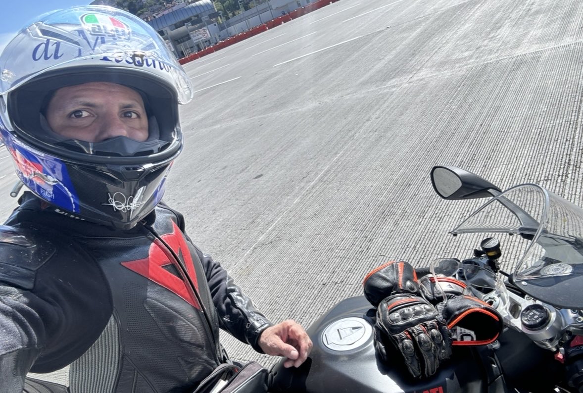 Lo mejor de de salir a rodar, divertirnos y desestresarnos es #regresaracasa con bien 🏍️🔥🙏✌️