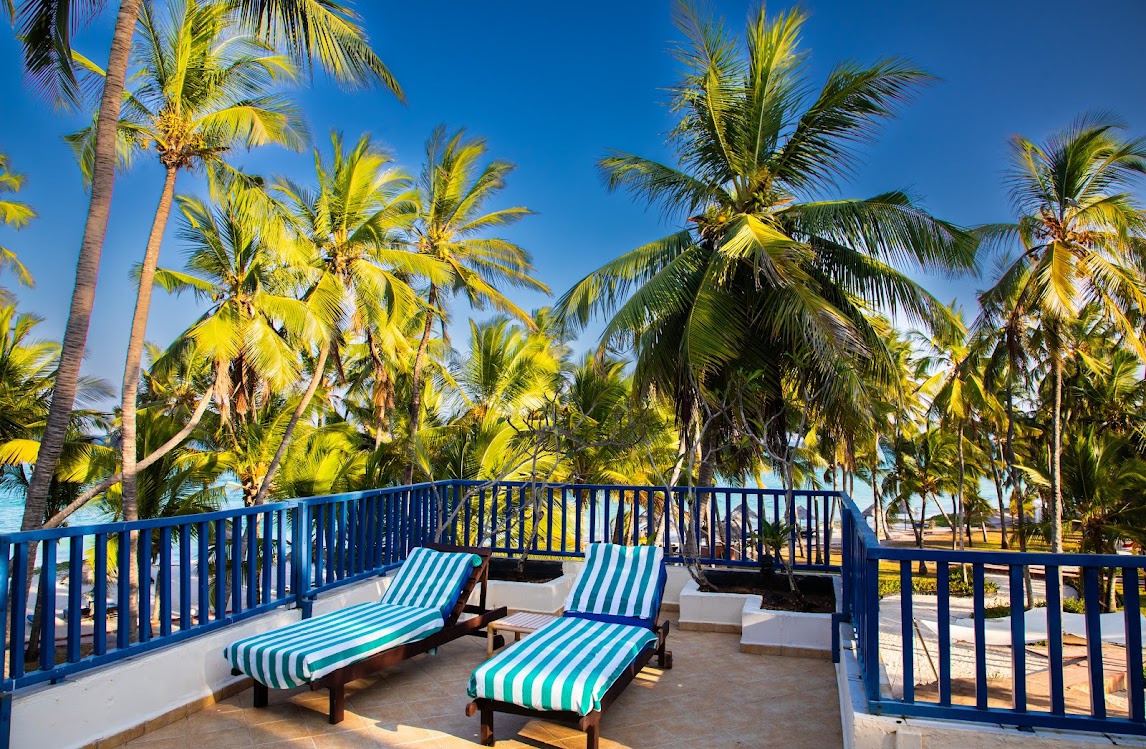 diani_reef's tweet image. Paradise found!  Whether you’re floating away in our lagoon-style pool or soaking in the tropical breeze, every moment at Diani Reef Beach Resort is pure bliss.
#dianibeach #LuxuryEscape #tropicalvibes #CoastalGetaway #PoolsideParadise #VisitKenya