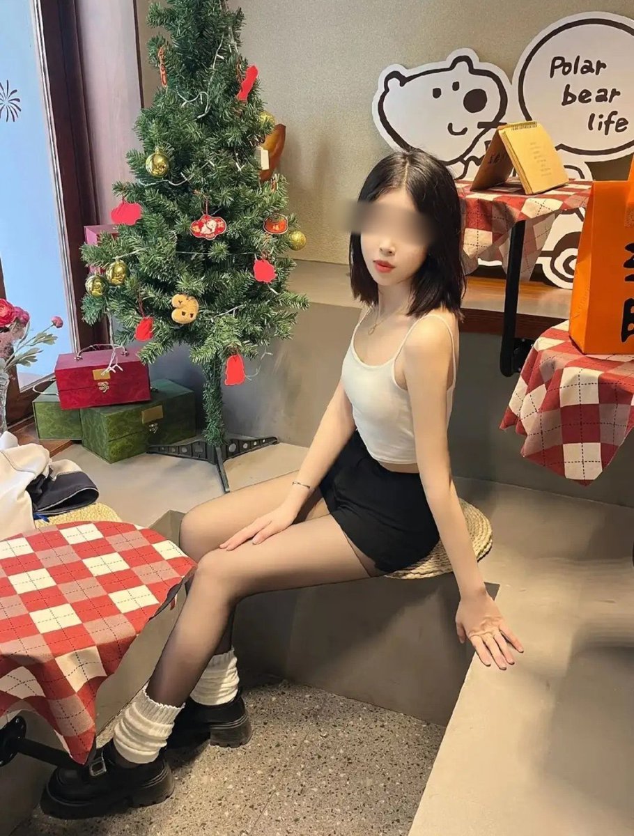 00年甜妹 想找个湖北内的经济独立的男友 可奔现 28岁以上的 脾气大的勿扰 要有礼貌