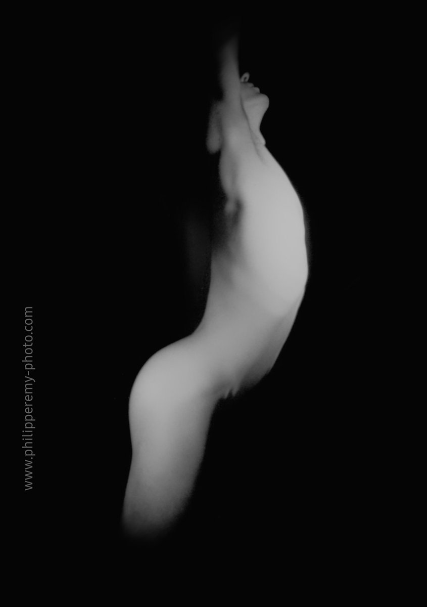 Curves, #blackandwhite film photography of #male #nudes