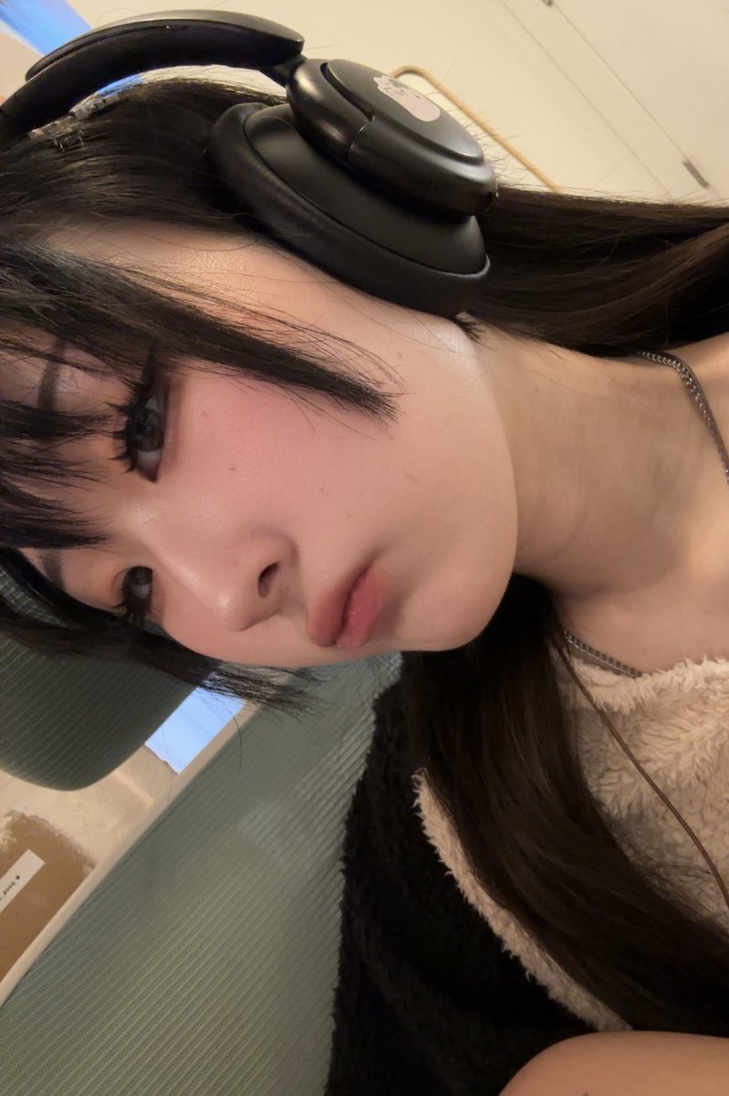 i deleted my original caption and no one will ever know what i wrote