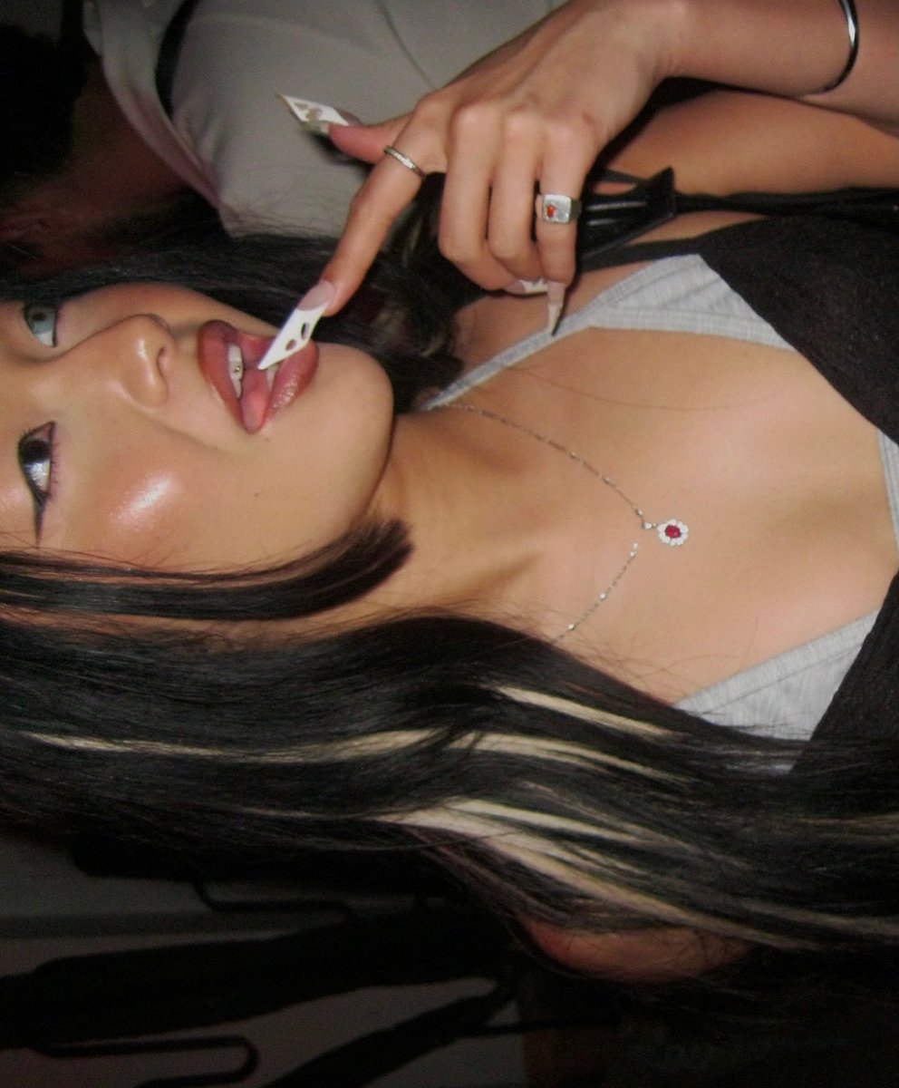 swfvanessa's tweet image. 오드아이넷사야 내가정말사랑하는거알지???!!???!