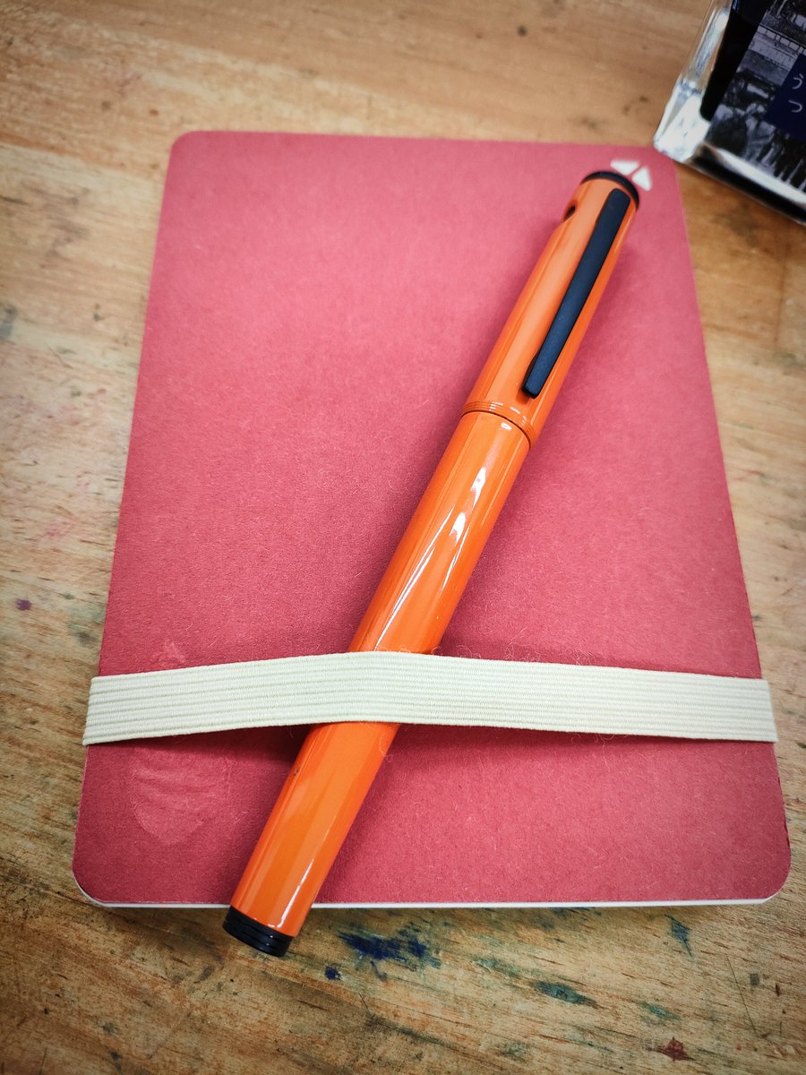 penshop_raku's tweet image. ＃Pilot万年筆ライティヴ
＃yokobonスケッチノート
＃渡邉製本株式会社