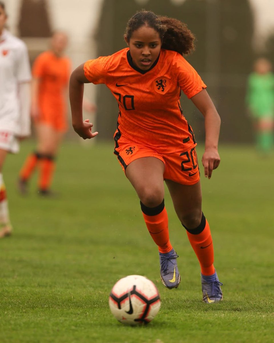 Women's Footie ID tweet media