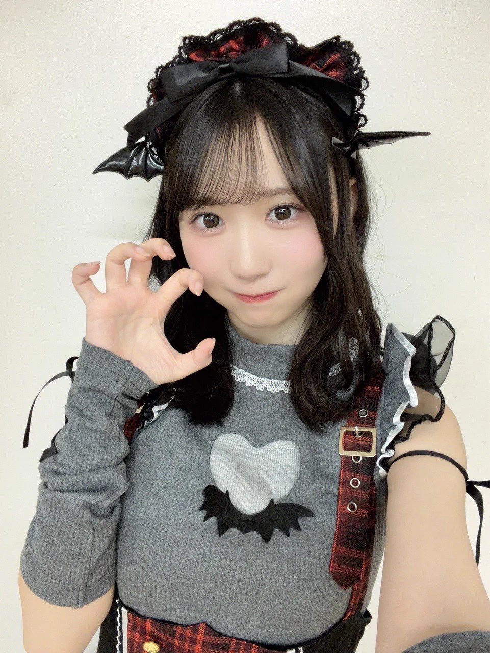 pyon🪄︎︎アイドル私服衣装特定(乃木坂┊︎櫻坂┊︎日向坂 etc) on X