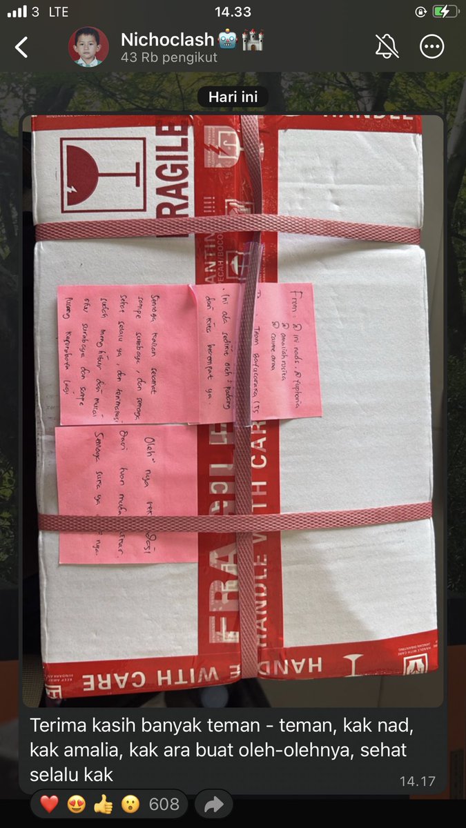 callme.araa tweet media