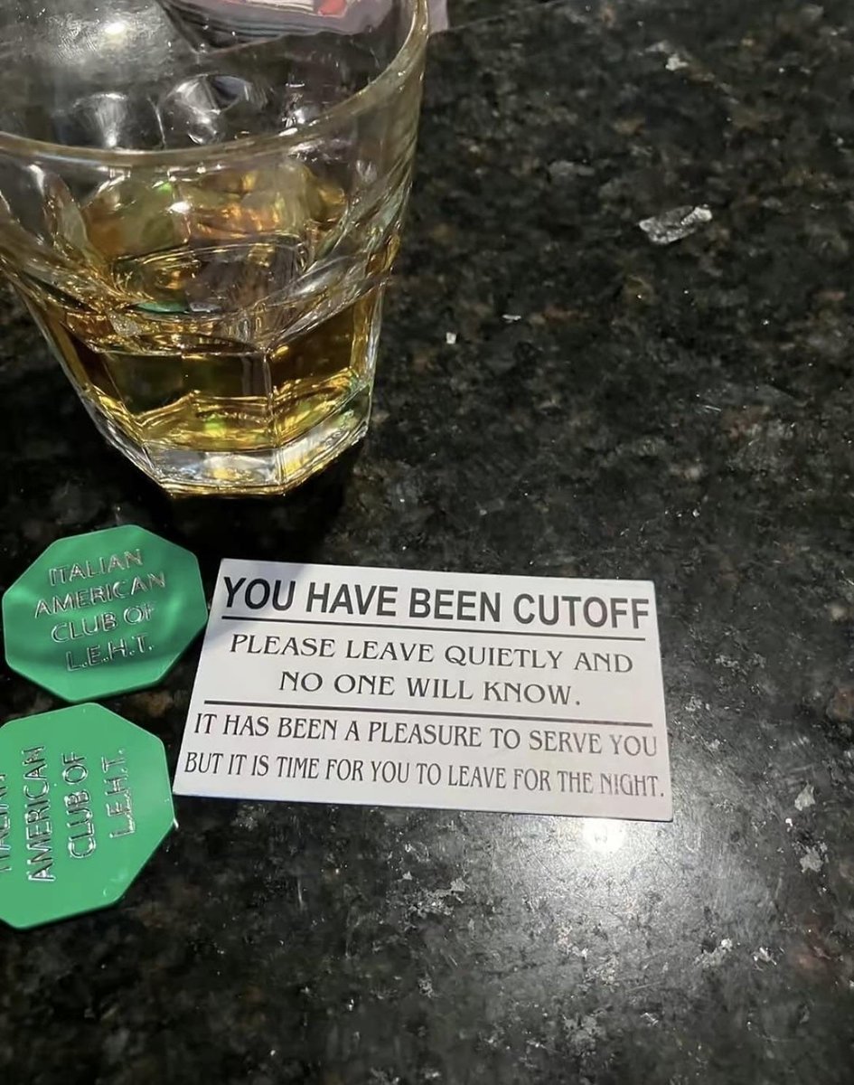 ChessProblem's tweet image. passing these out at the chess club to everyone i beat at blitz