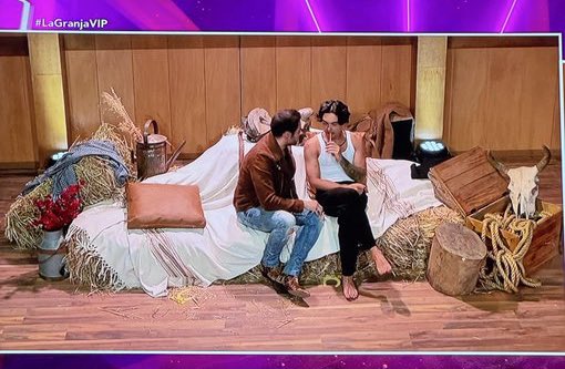 Me da un chingo de vibes que Sergio trae el mismo tipo de “homofobia” que trae Carlos Rivera a todo el universo lgbt… 🤭🤭🤭

 #LaGranjaVIP