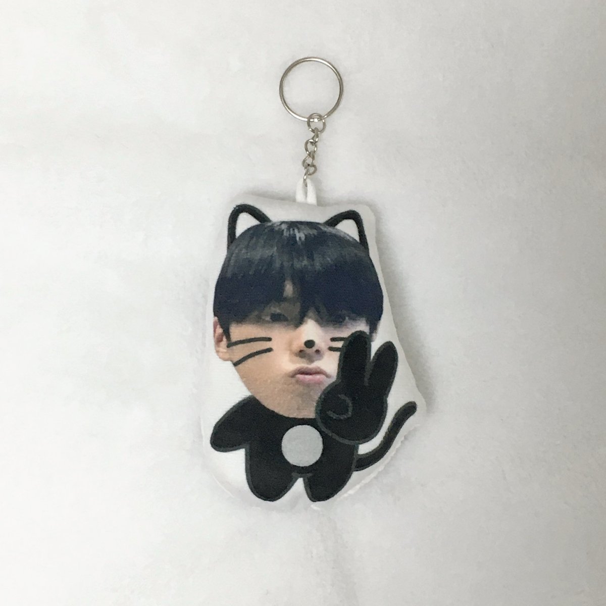 jjeongit's tweet image. ⛄️전이정 쿠션키링 나눔🐈‍⬛

#rt + 인용으로 최애 이정이 사진을 올려주신 1분께 이정이 쿠션키링 드립니다♡

✔️배송비 당첨자 부담
✔️~10/24까지

#전이정 #이정