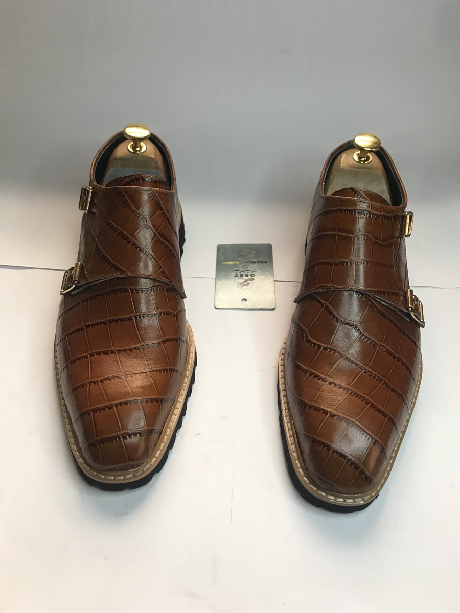 Greysoles_'s tweet photo. I was truly in awe 😳 This pair looks even finer up close, and it’s the little boost of confidence your collection deserves.
Available in sizes
Only 45,000 - 50,000
#menwears
#Greysole
#StepInStyle
#HandcraftedShoes
#MadeForConfidence
#WalkWithPurpose https://t.co/T2cCFdlQ2j