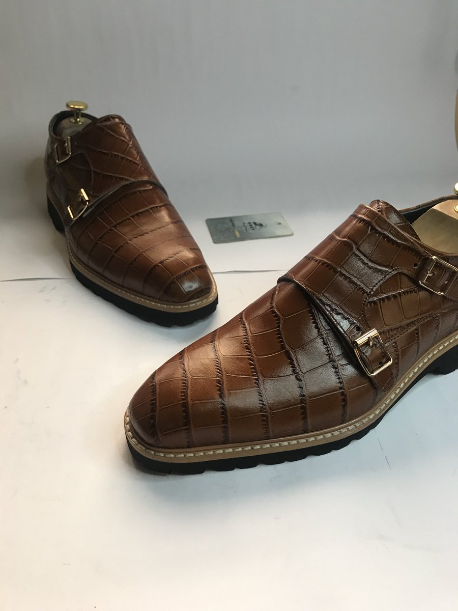 Greysoles_'s tweet photo. I was truly in awe 😳 This pair looks even finer up close, and it’s the little boost of confidence your collection deserves.
Available in sizes
Only 45,000 - 50,000
#menwears
#Greysole
#StepInStyle
#HandcraftedShoes
#MadeForConfidence
#WalkWithPurpose https://t.co/T2cCFdlQ2j