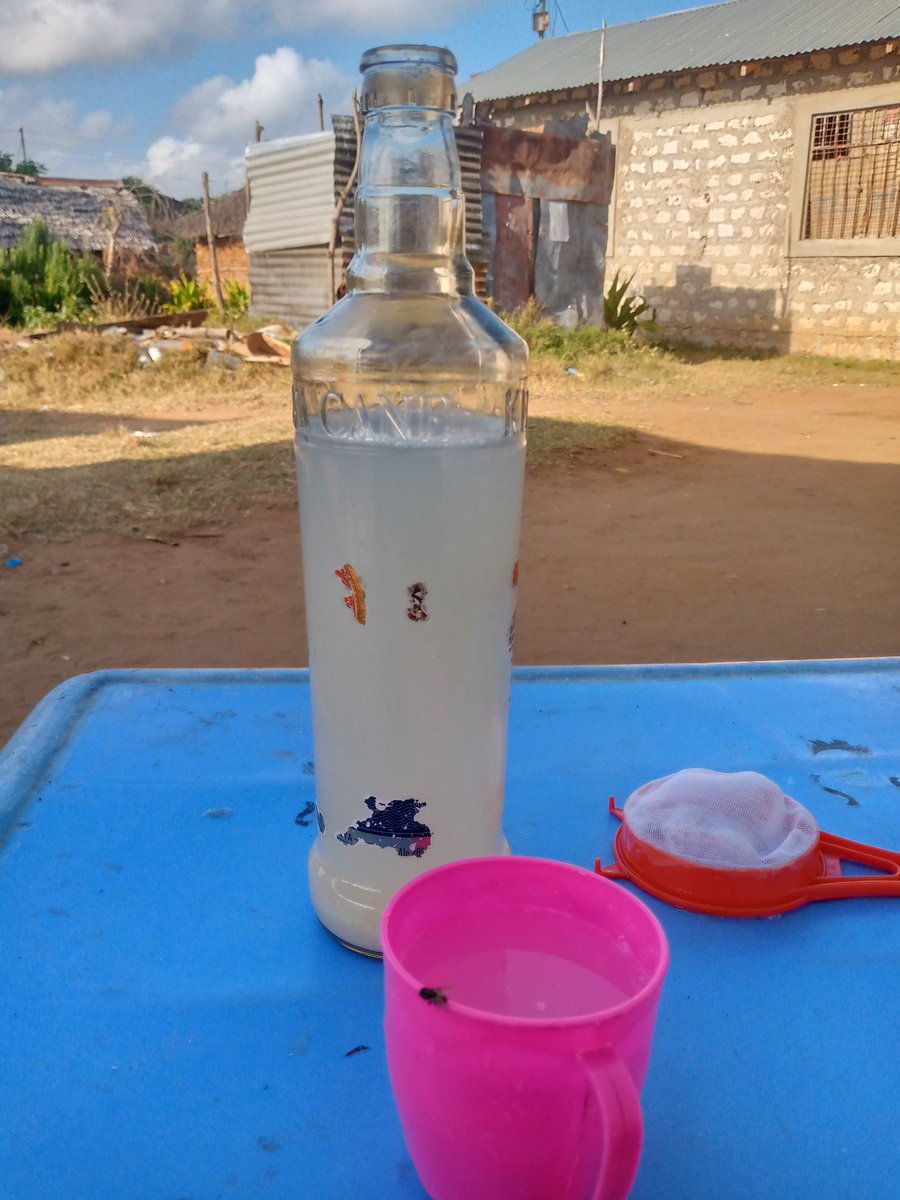 tilapiapointki1's tweet image. Kadzuchi with Tilapia fish for the Holiday?
Share a bottle of Madzuchi this Holiday because ni Yetu kikwetukwetu.
#ladhampyamjini.
#MadzuchiToTheWorld.