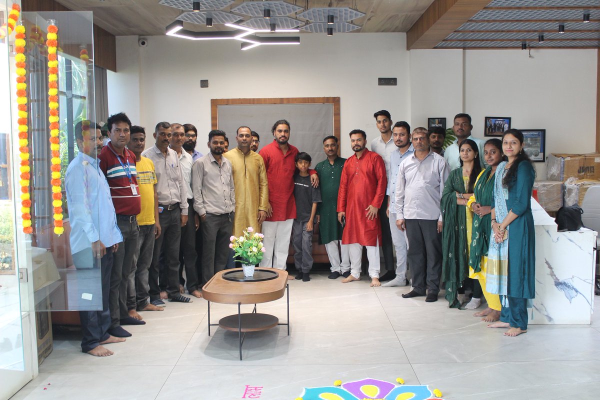dhanvanti_eng's tweet photo. Wishing all our valued clients and business associates a prosperous and illuminating #Diwali.
May the new year bring us stronger partnerships, greater achievements, and the sustained growth we forge together.
Happy Deepavali from the team at #DhanvantiEngineering https://t.co/uenoH8R5qH