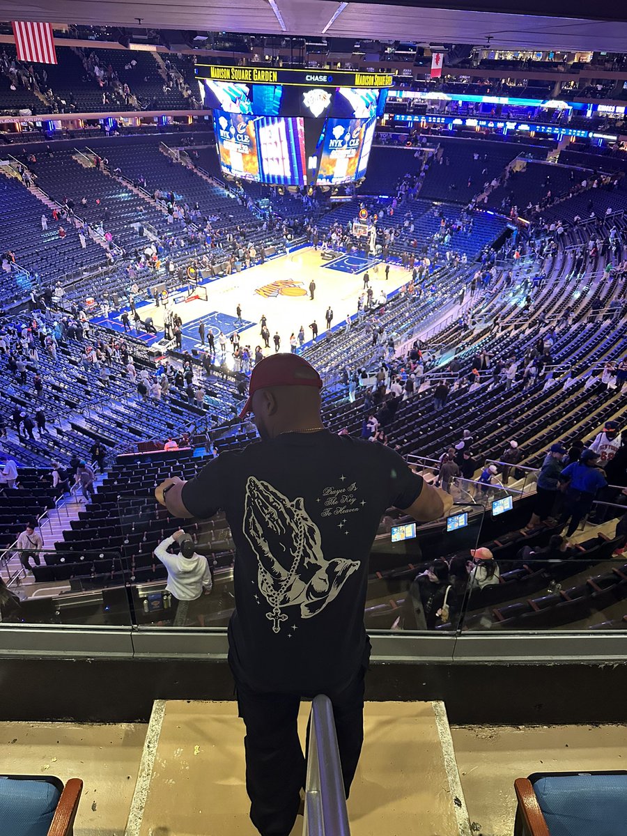 This year came with its unique set of lessons and blessings. Lots of memories made and new levels unlocked. Happy birthday Tobechukwu! To an even better year ahead. Cheers 🥂 💫