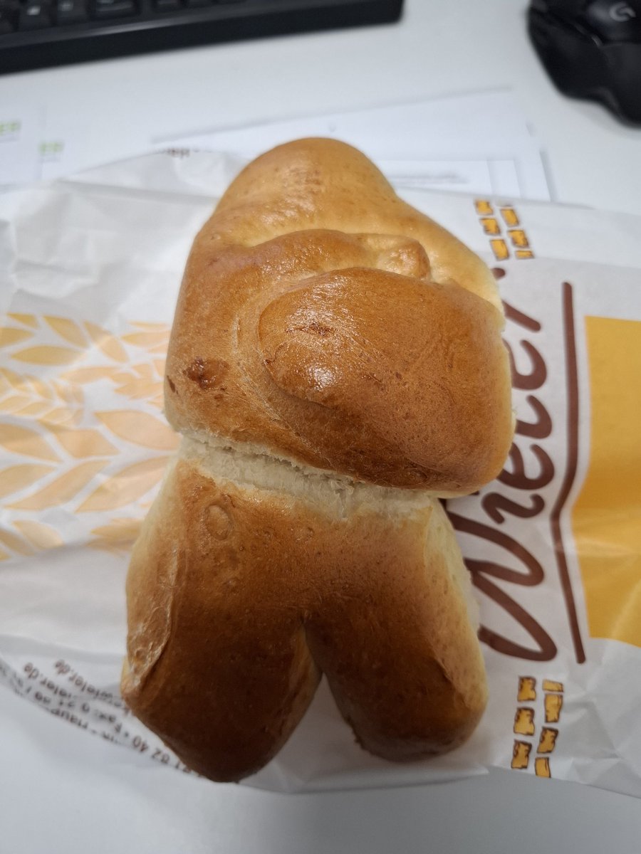 Irgendwer meinte mal, dass ich so einen probieren soll.
Und heute habe ich ihn das erste mal beim Bäcker wahrgenommen!