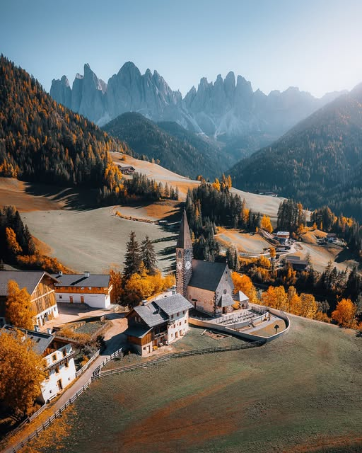 GORSKI_SWIAT's tweet photo. WITAMY!!! - poniedziałek...
#Dolomity
Marc Hennige https://t.co/0GkWQNxx1j