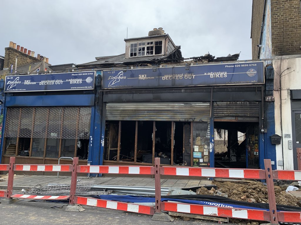 Just an update- @LFB have investigated and the fire was accidental.Structural engineers have attended, report due today hopefully then boarding up.The road remains closed at this time @PCSOAndrea