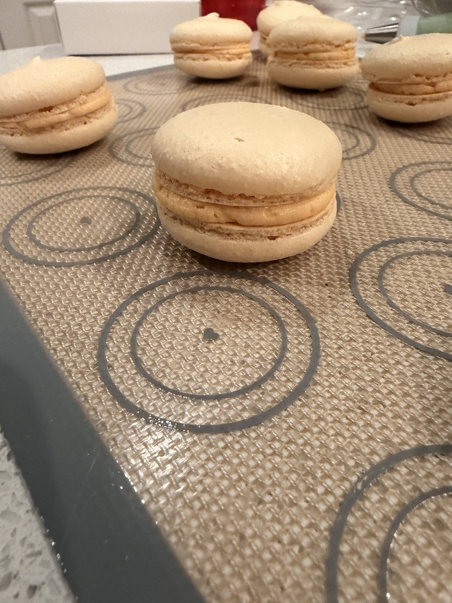 I tried making macarons again and made a butterbeer one!
I’m not *as* proud of these but they aren’t bad 😂