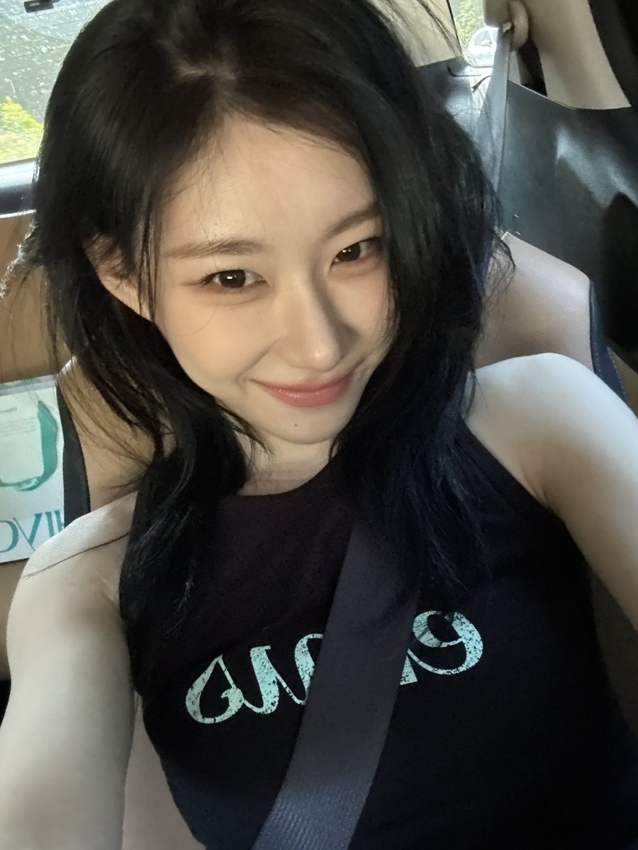 chaerpics's tweet photo. #chaeryeong (chaerrry0) instagram update https://t.co/Vtxa8zz1mO