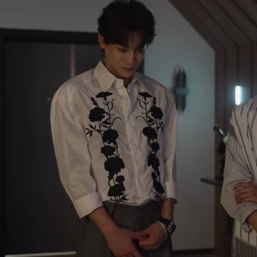 nxrboo's tweet image. 😭