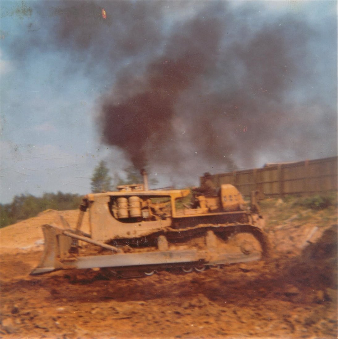 DiggerManBlog's tweet image. Digger Man Blog’s Caterpillar memories (Blog Post Re-Visit)
earthmoversmagazine.co.uk/digger-man/vie…
#caterpillar #cat #diggermanblog #earthmovers #excavators #heavyequipment #heavymachinery #reallife #siteexperience