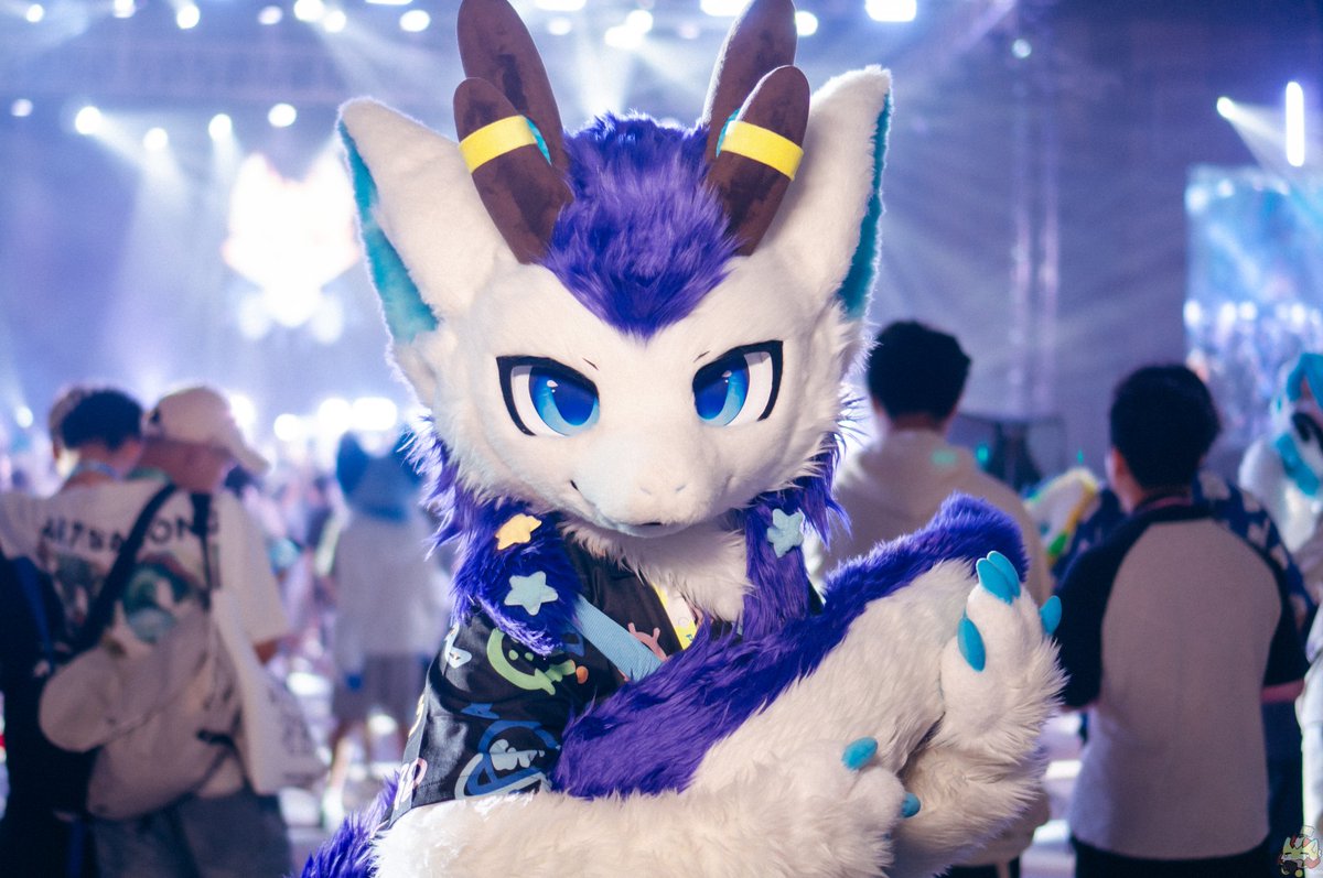 抱住我的大yi巴

📷：<a href="/pio1840708/">pio</a>