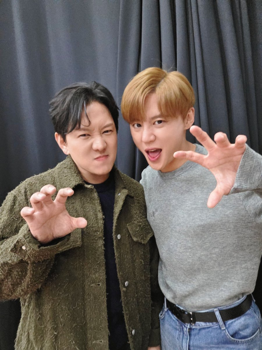 비틀비틀 🪲❤️🪲

MUSICAL BEETLE JUICE 🐍
2025.12.16-2026.03.22
LG아트센터 서울

#김준수 #정원영 #뮤지컬배우 #KIMJUNSU #JUNGWONYOUNG
#뮤지컬비틀쥬스 #BEETLEJUICE
#PALMTREEISLAND