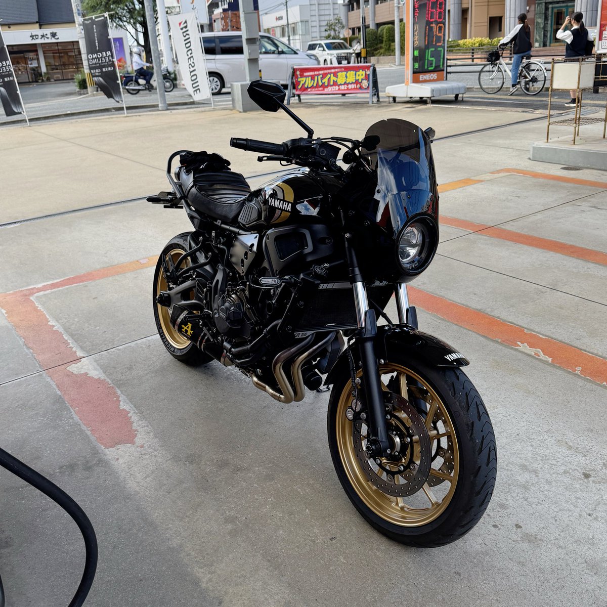 it_kooo's tweet photo. 新車で購入して来月で3年。走行距離5,600㌔。
R3は3年で10,000㌔で売却したから、XSRはあんまり乗れてないな〜。通勤用にスクーター欲しいな。 https://t.co/hf5k7qrhkM