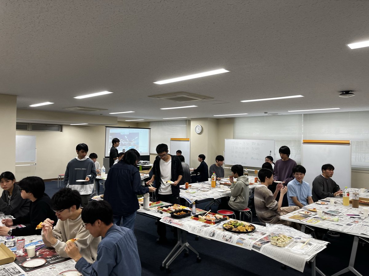 tpu_imglab's tweet photo. 本日B3歓迎会を開催しました。
B3の皆さん中田・西原・西澤合同研究室へようこそ！ https://t.co/jkrtgeKYOU