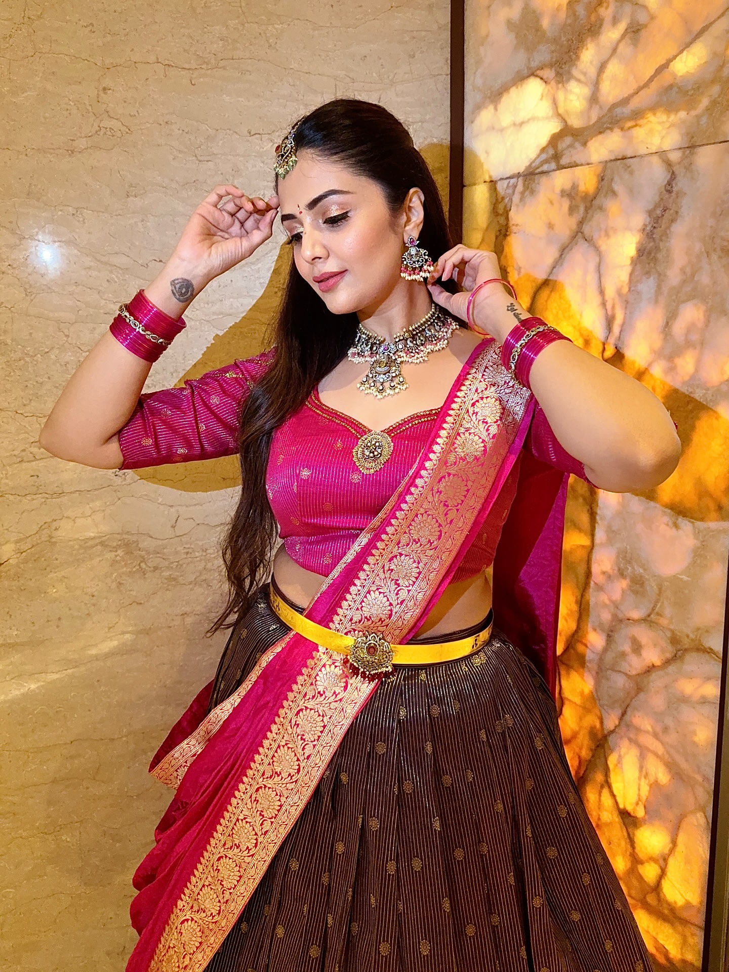 Sreemukhi - Tollywood’s Charming Star and One of India’s Most Beautiful Actresses iiQ8