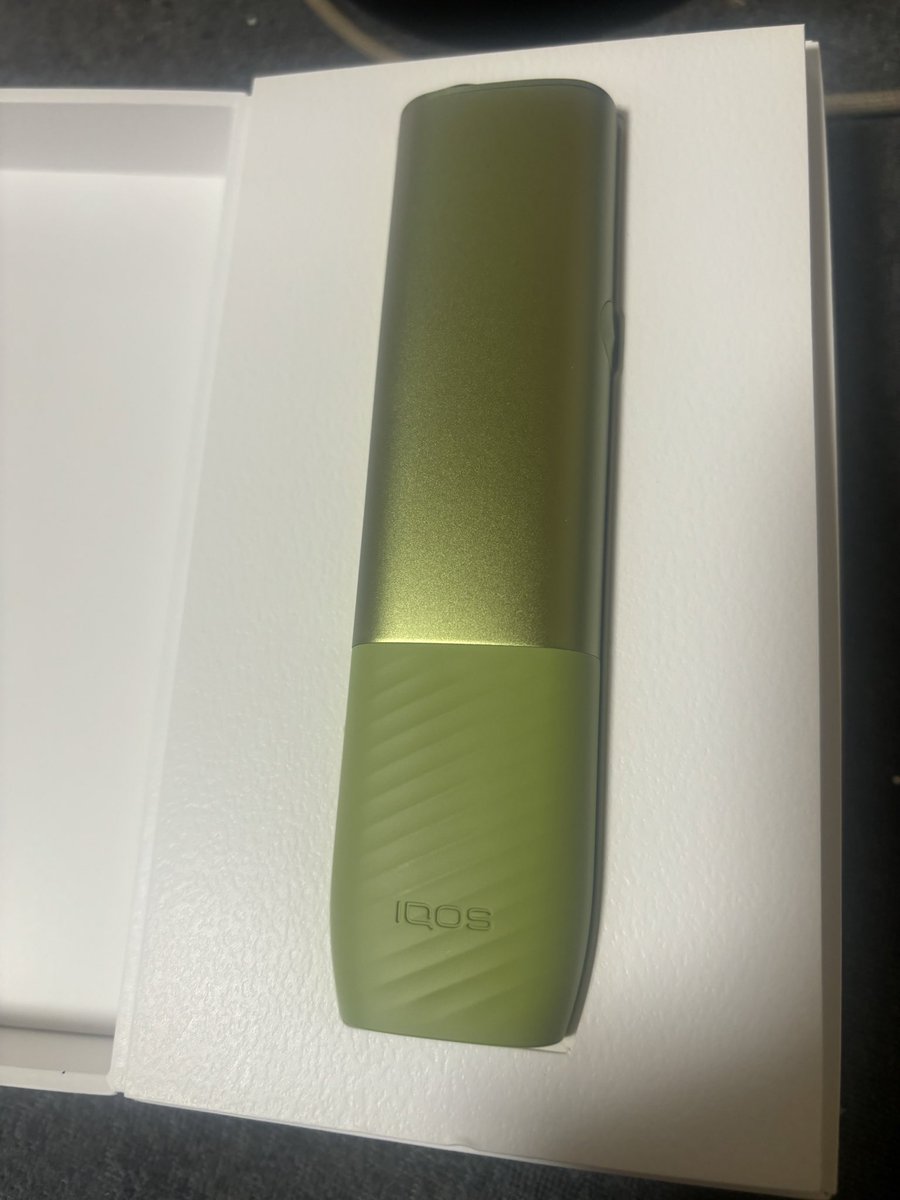 iQOS取られたから新しい色になったカメムシみたい