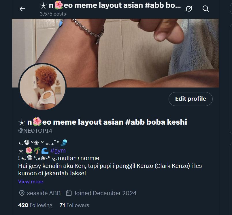 NE0TOPI4's tweet image. Hai gesy kenalin aku Ken, tapi papi i panggil Kenzo (Clark Kenzo) i les kumon di jekardah Jaksel my favorite my mine gue #rnb okay peace oke ✌️🕊️ #layout  #musictwt #aesthetic
