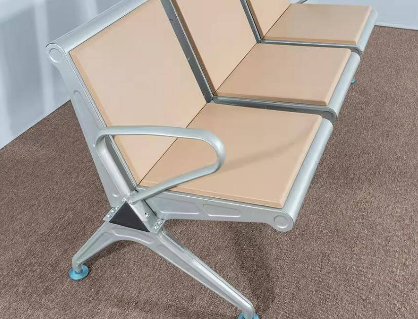 piscel's tweet image. #waitingchair #airport #publicseating #waitingroom #airportchair