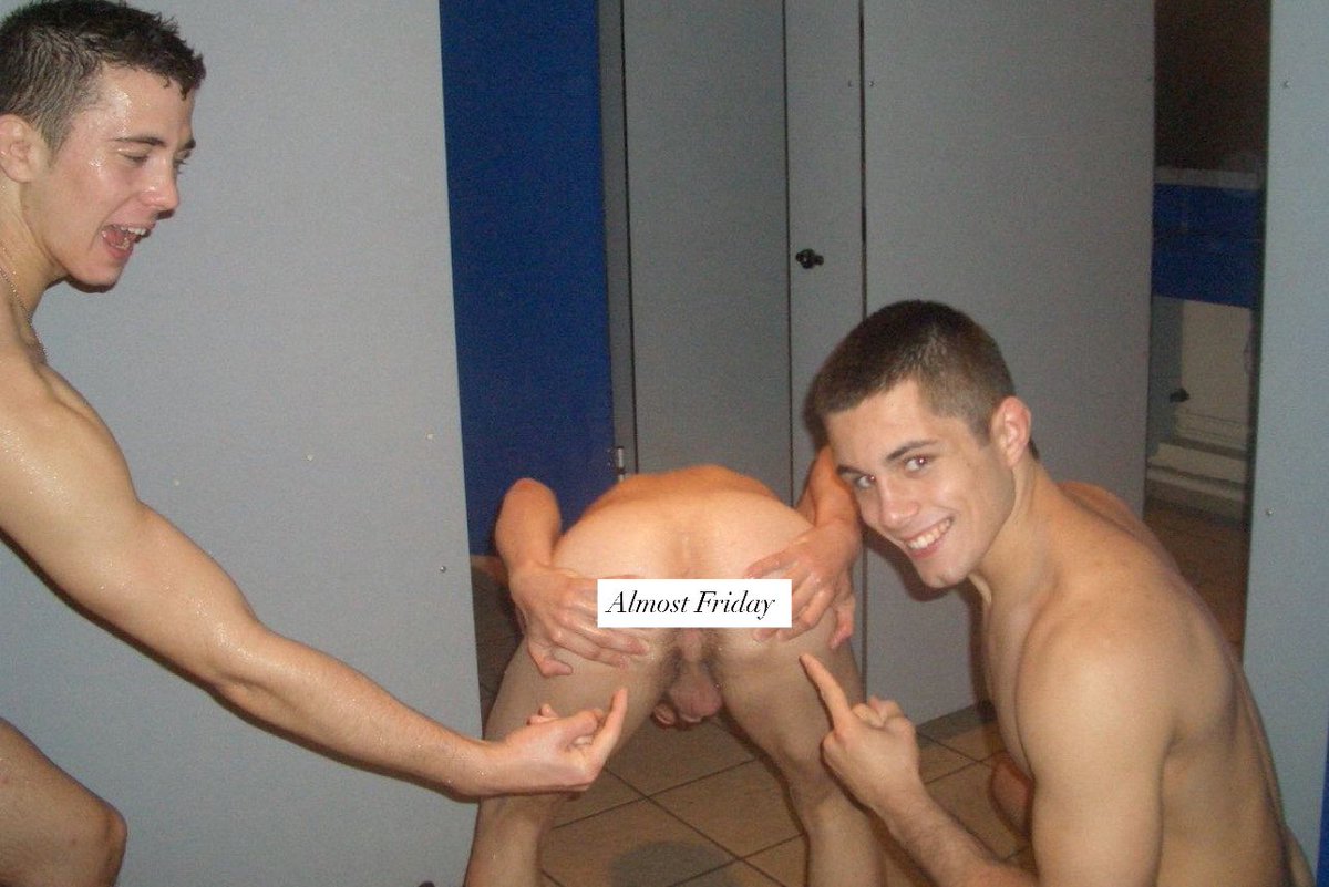 AlmostFriday420's tweet photo. #almostfriday #ass #naked #bros #frat #fraternity #laughing #fingering #threesome https://t.co/WEpwZLFRqJ