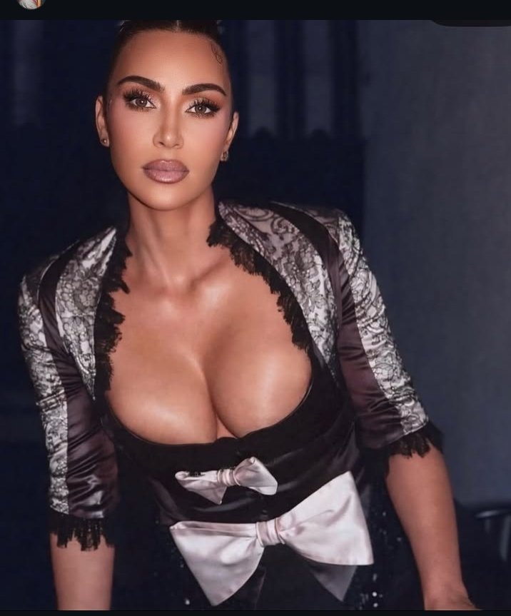 KimSimpp_'s tweet image. Kim is truly God's greatest creation
😍🤤