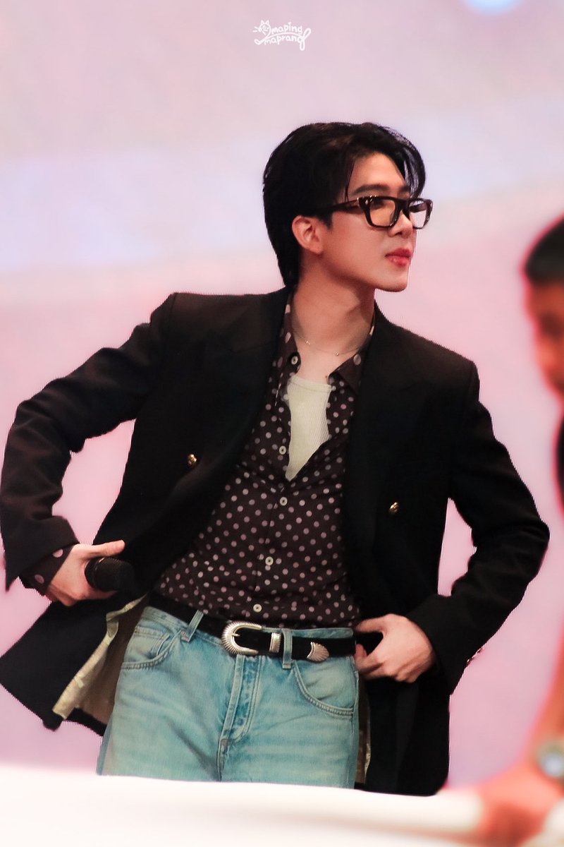 ผมไม่ได้ติดหล่อ…แต่ความหล่อมันดันติดผม

(<a href="/myktnw/">KHAOTUNG</a> 🌻)

KHAOTUNG GOLDEN HOUR

#DearOurSunsetKhaotung 
#SunsetWithKhaotung27thBD 
#Khaotungg  #เด็กน้อยของขต