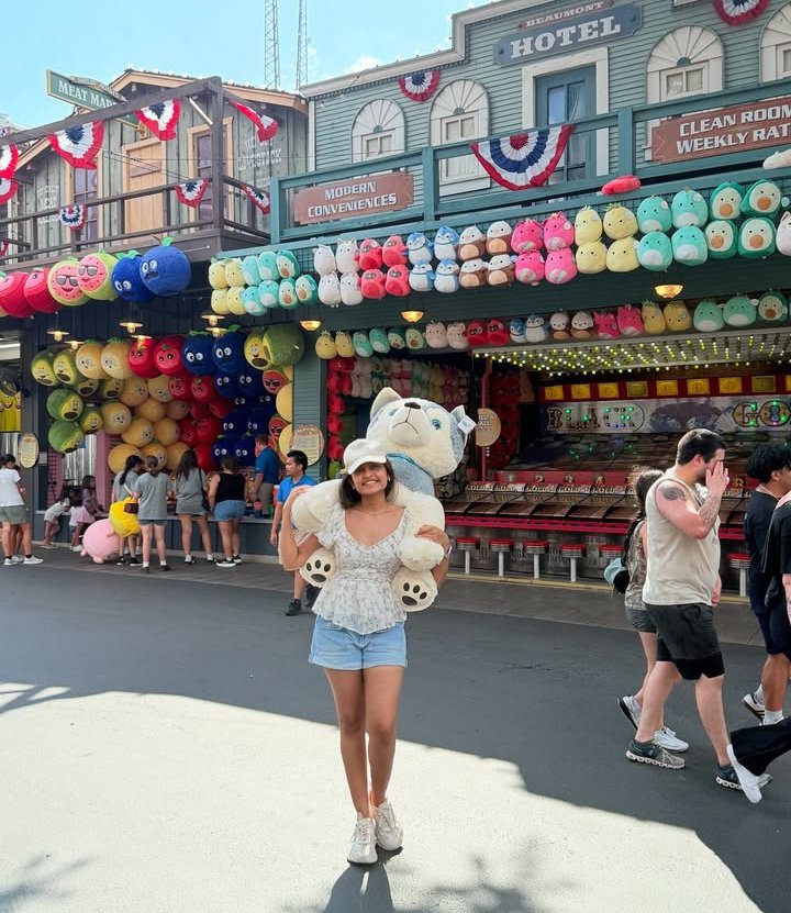 Kurupati505's tweet image. Glowing brighter than the diyas tonight ✨
Wrapped in grace, filled with gratitude,
Welcoming this Diwali with love, light, and endless blessings.
May my heart remain as warm as these lamps and my dreams shine as bold as the star's ⭐
       💖HAPPY DIWALI YOU ALL 🎉💖