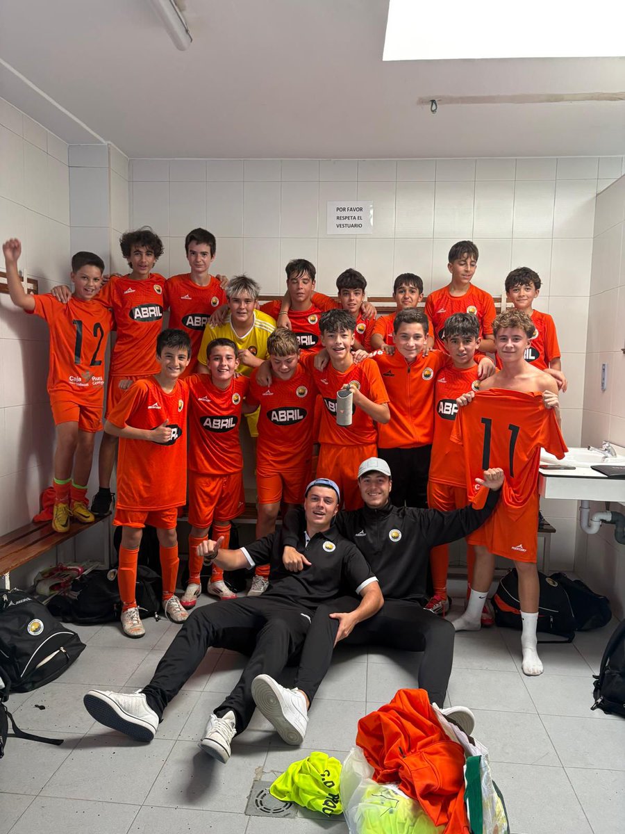 CD Parquesol (@cdparquesol) on Twitter photo 💥 Victoria del Infantil Atlético 💥
Nuestros chicos del Infantil Atlético se impusieron este sábado por 2-3 ante la U.D. Belén en la cuarta jornada de liga. 🔥
Un partido muy disputado, lleno de esfuerzo, trabajo en equipo y mucha ilusión. 💪⚽ 💥 Victoria del Infantil Atlético 💥
Nuestros chicos del Infantil Atlético se impusieron este sábado por 2-3 ante la U.D. Belén en la cuarta jornada de liga. 🔥
Un partido muy disputado, lleno de esfuerzo, trabajo en equipo y mucha ilusión. 💪⚽