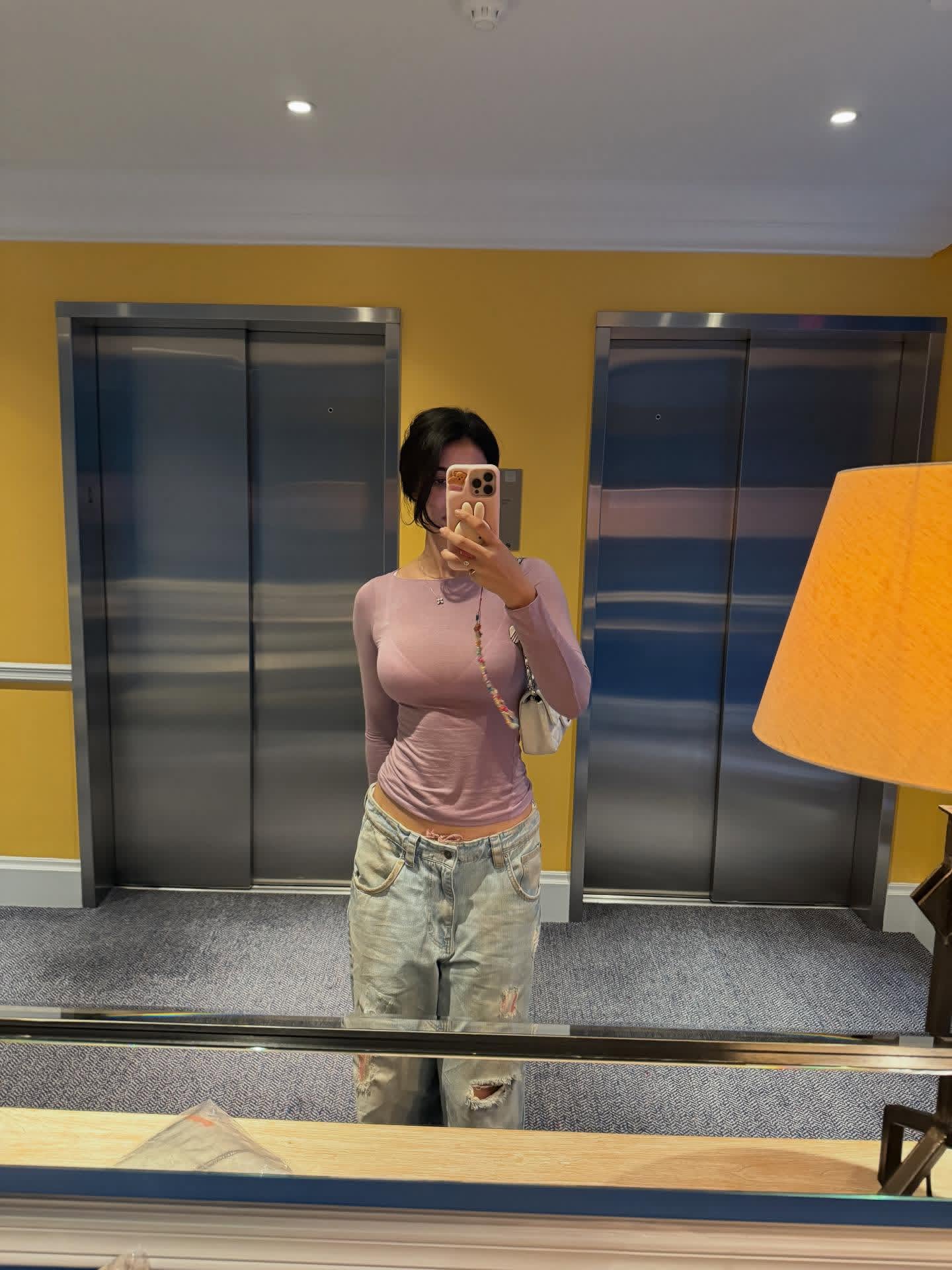 G3rzmpWW0AAU454?format=jpg&name=large