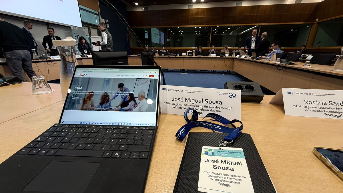 Hoje o dia é por aqui, Grécia, na qualidade de Diretor-Geral da DTIM, acompanhado pela Vice-Presidente da Mesa da Assembleia Geral da DTIM, Rosária Sardinha: "FINANCING ADULT LEARNING: THE ROLE OF PUBLIC FUNDING", CEDEFOP, 20-21 outubro.
#dtim_madeira