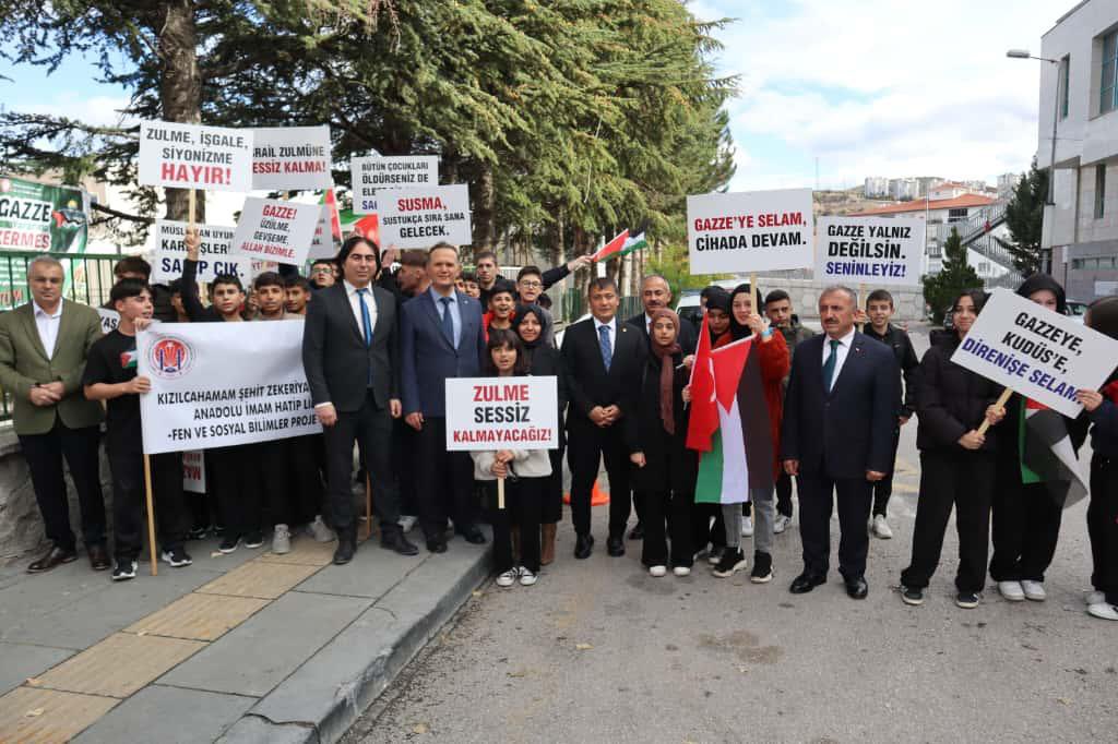 “Bir Okul Bin Umut” projesi kapsamında Gazze’ye destek için düzenlenen kermesimize Sn. Murat Küçükali, Dr. Nuri Mehmetbeyoğlu ve Cihangir Cantürk katılım sağladı 🇵🇸💫
<a href="/tcmeb/">Millî Eğitim Bakanlığı</a> <a href="/Yusuf__Tekin/">Yusuf Tekin</a> <a href="/MemAnkara/">Ankara İl Millî Eğitim Müdürlüğü</a> <a href="/Murat4Kucukali/">Murat Küçükali</a> <a href="/ccanturk_/">Cihangir CANTÜRK 🇹🇷</a>