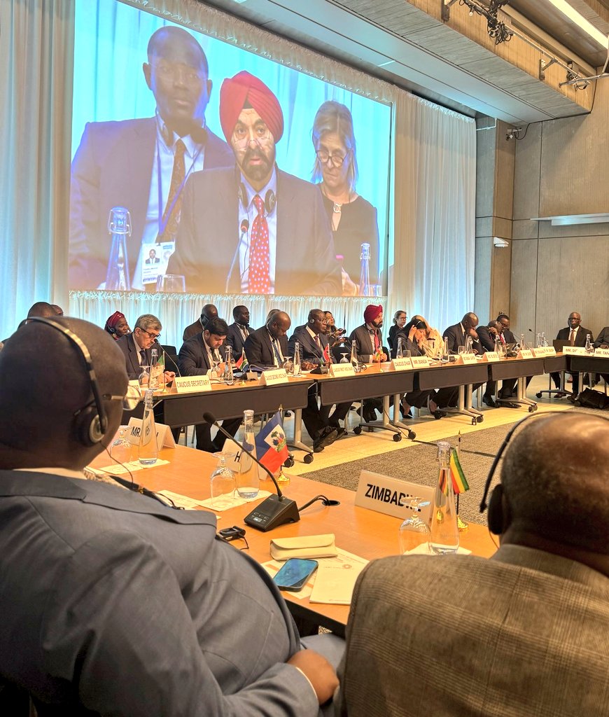 mofpedU's tweet image. STATEMENT BY PSST ON IMF/ WB 2025 MEETINGS:

PSST @rggoobi earlier today issued a statement on the just concluded @IMFNews/ @WorldBank meetings in Washington D.C.
👇👇
Details: 
finance.go.ug/sites/default/…