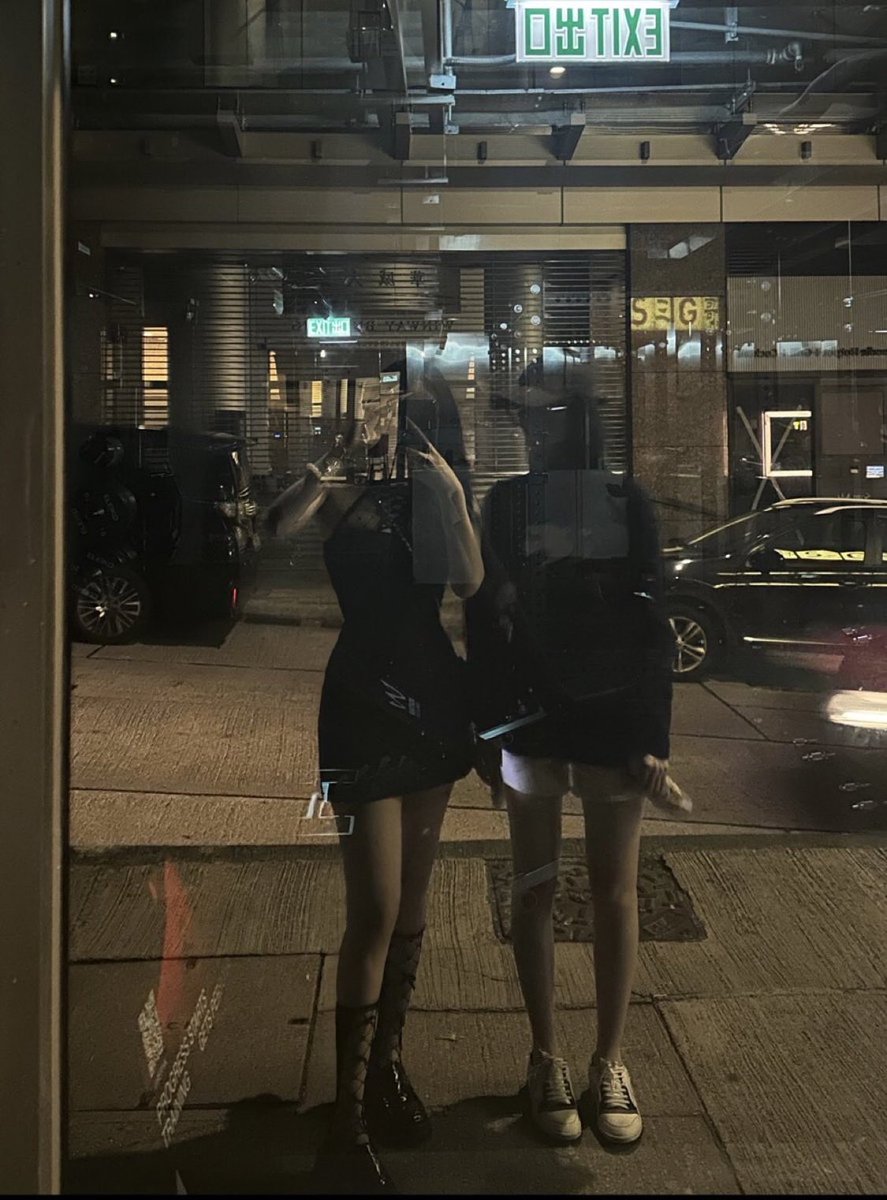 同我閨蜜去搵你，你會揀邊個😛😛

#尖沙咀  #即約