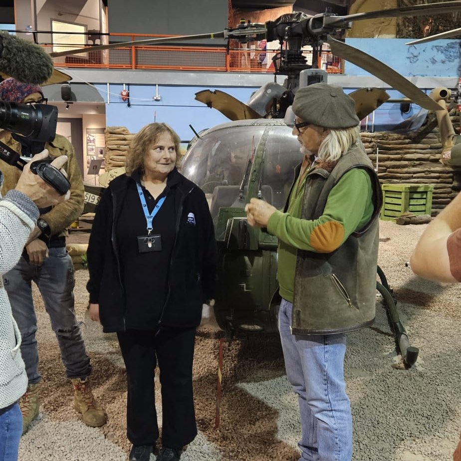 armyflying's tweet image. Look who’s been filming at @armyflying  today! 🤩📹

We were thrilled to welcome @HenryColeTV   and @AllenMillyard   to shoot footage for Shed and Buried 🎬

Fans of the show will know it features the restoration of a Bell Sioux 47, which appeared at Wallop Wheels &amp;amp; Wings 2025🚁