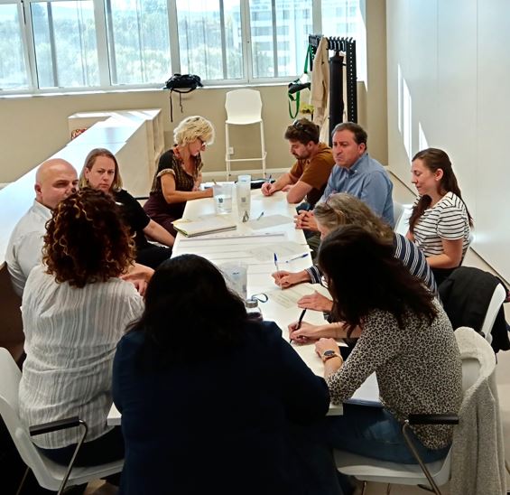 Sodenavarra's tweet image. ♻️ Construyendo juntos el futuro del envase y embalaje circular en #Navarra 📦

Dentro del proyecto #ECIV, impulsado por @gob_na y @Sodenavarra, y con la colaboración de @ClusterFPrint, el 14 de octubre celebramos una jornada de trabajo en @IRIS_Navarra 👉 linkedin.com/posts/desarrol…